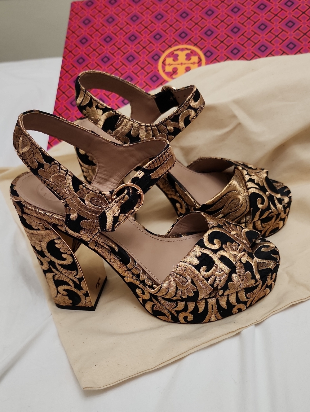 Tory Burch Loretta 115mm Platform Sandal in Black/Gold Nayan Brocade, 6.5